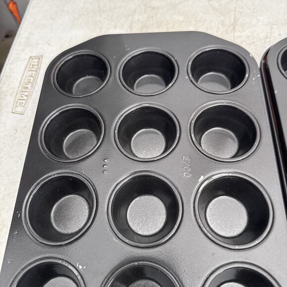 Ekco~Two Sets of 12 Cavity Small Muffin/ Cake Pans Made In USA Vintage - Picture 3 of 10